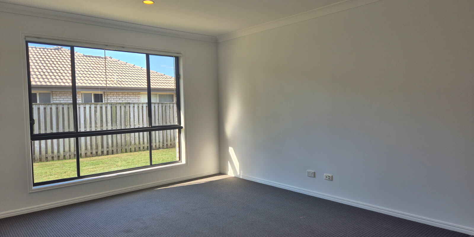 7 Dear Place Bellmere