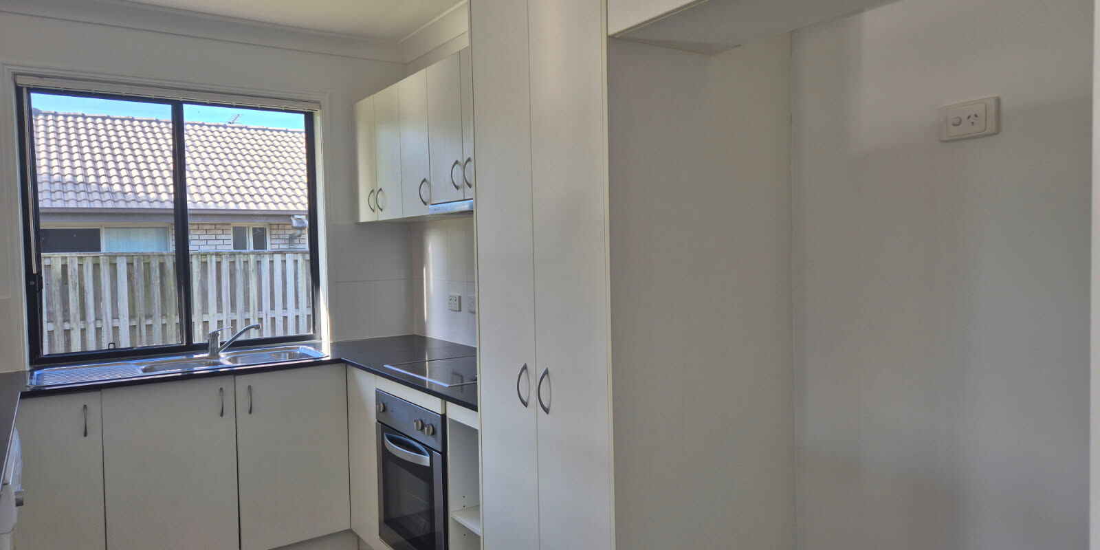 7 Dear Place Bellmere