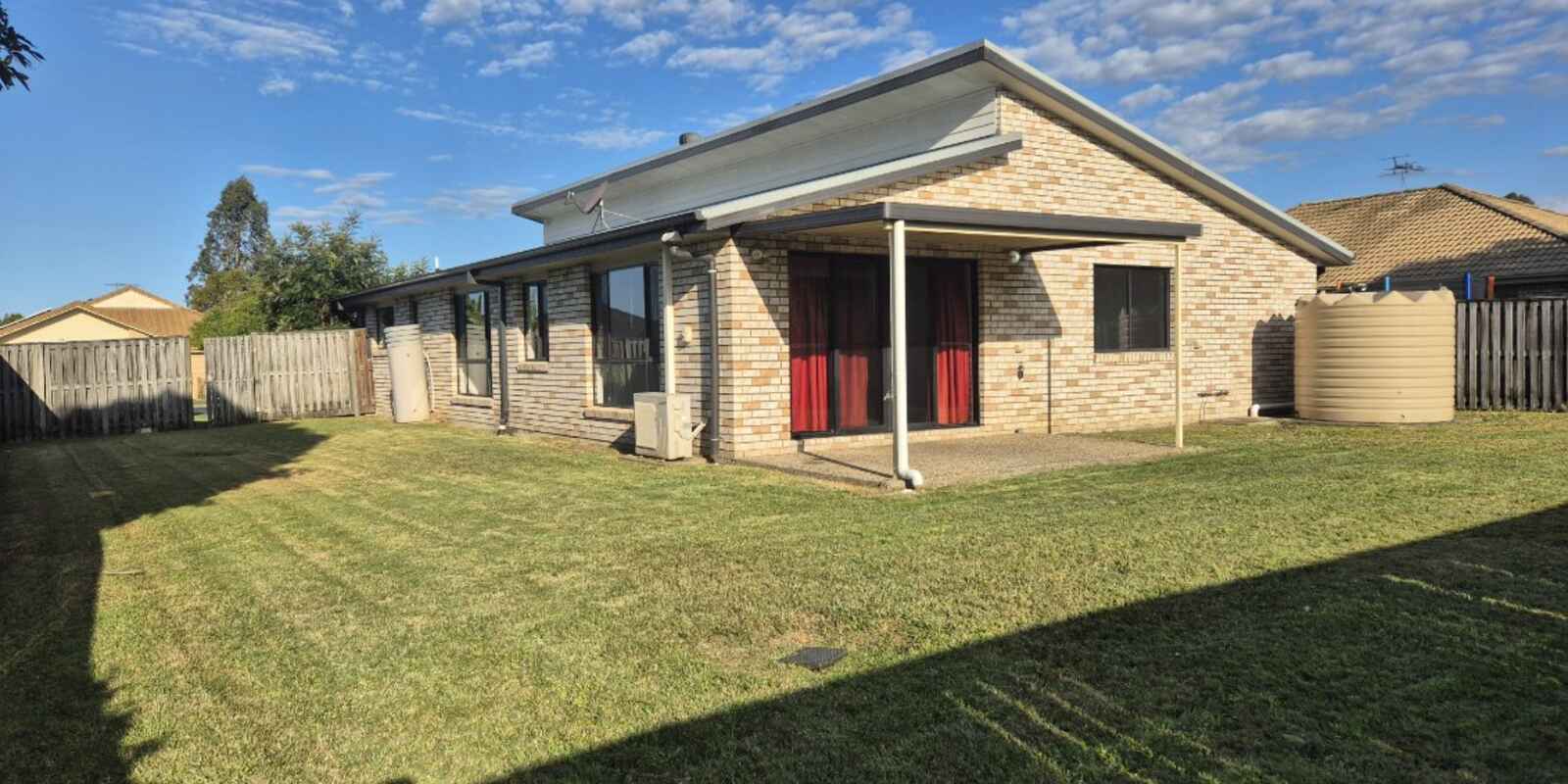 7 Dear Place Bellmere