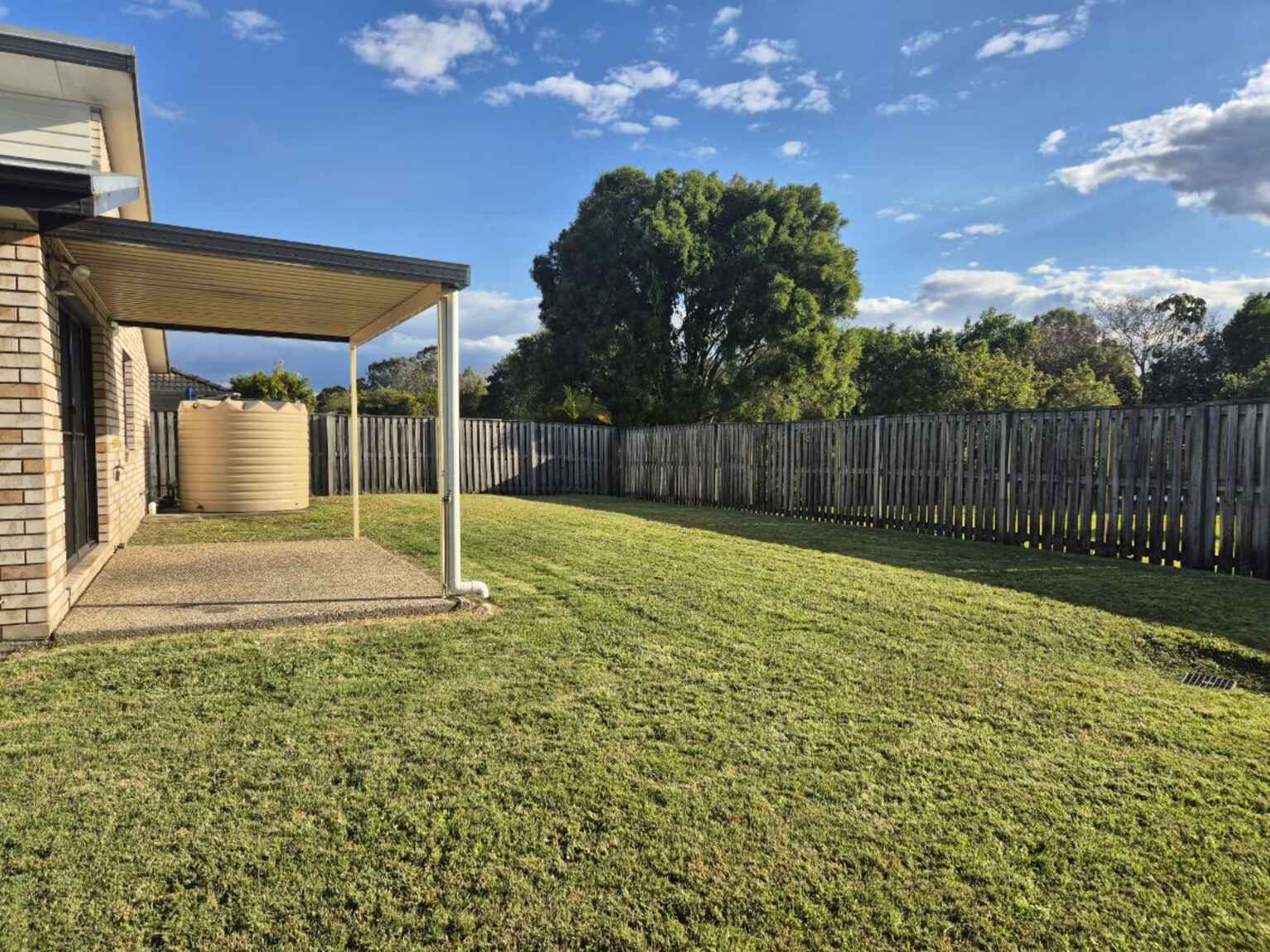 7 Dear Place Bellmere