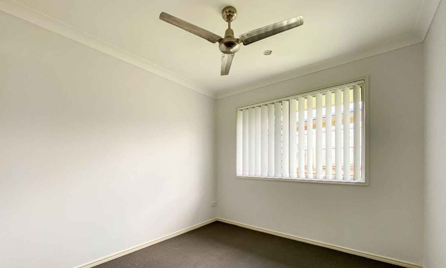 2/11 Thistle Street Upper Caboolture