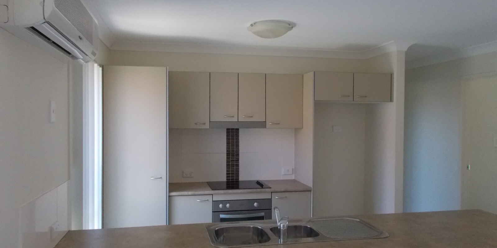 10 Piccadilly Street Bellmere