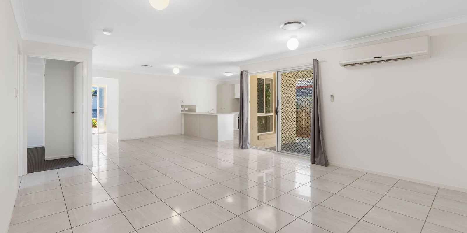 24 Piccadilly Street Bellmere