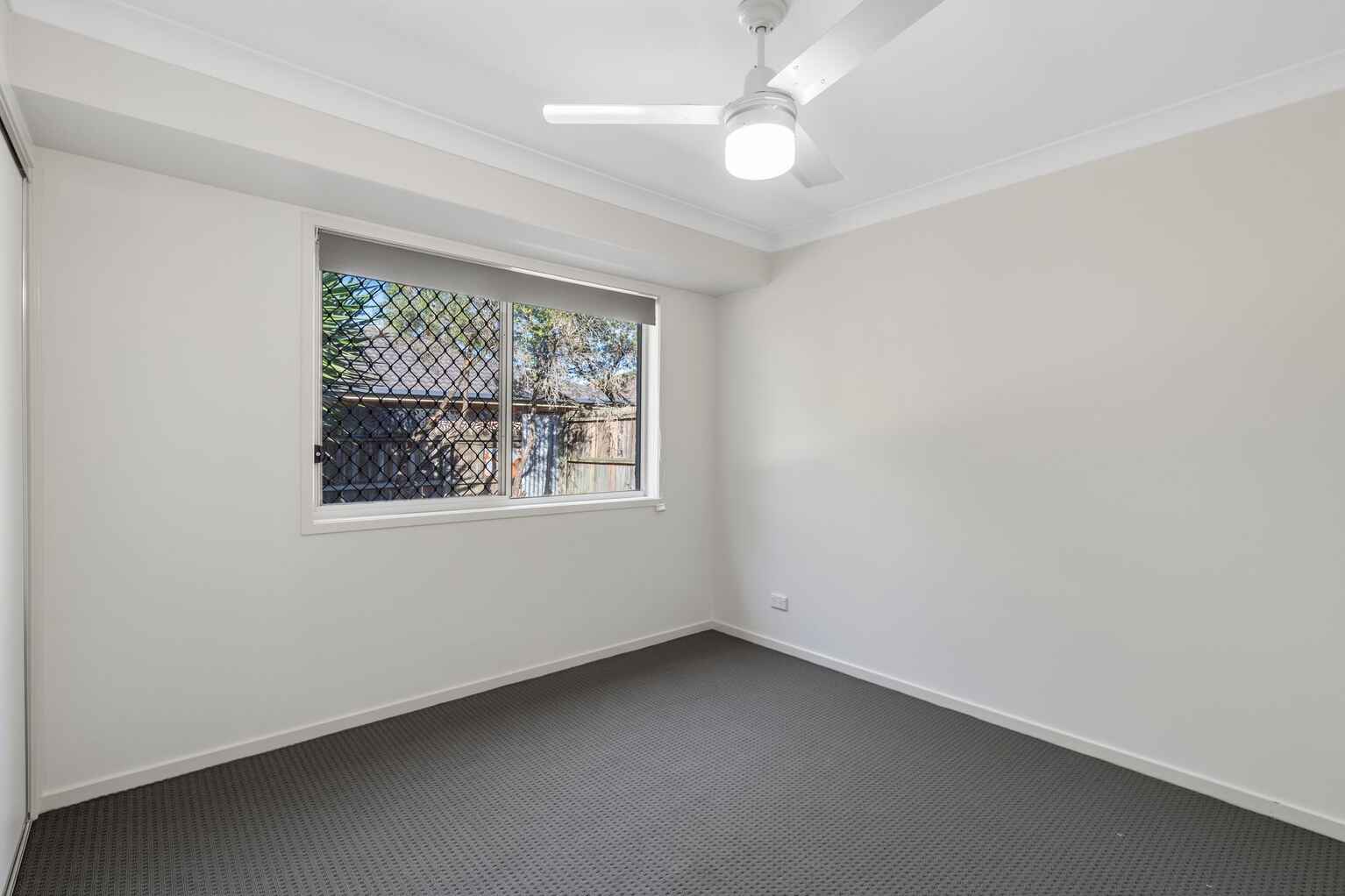 24 Piccadilly Street Bellmere