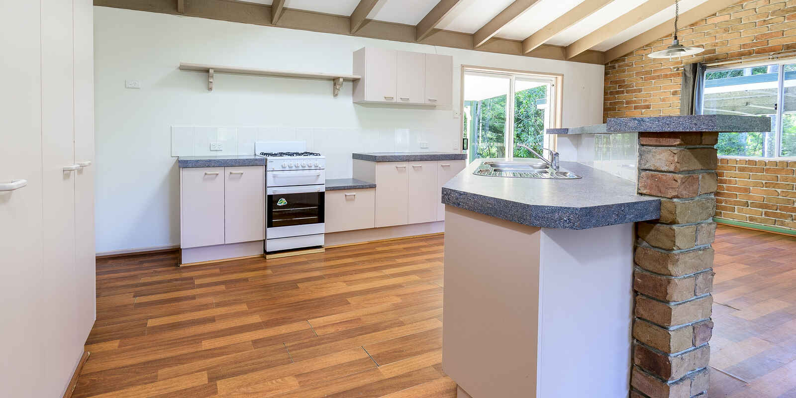 10 Harper Road Bellmere 10 Harper Road Bellmere
