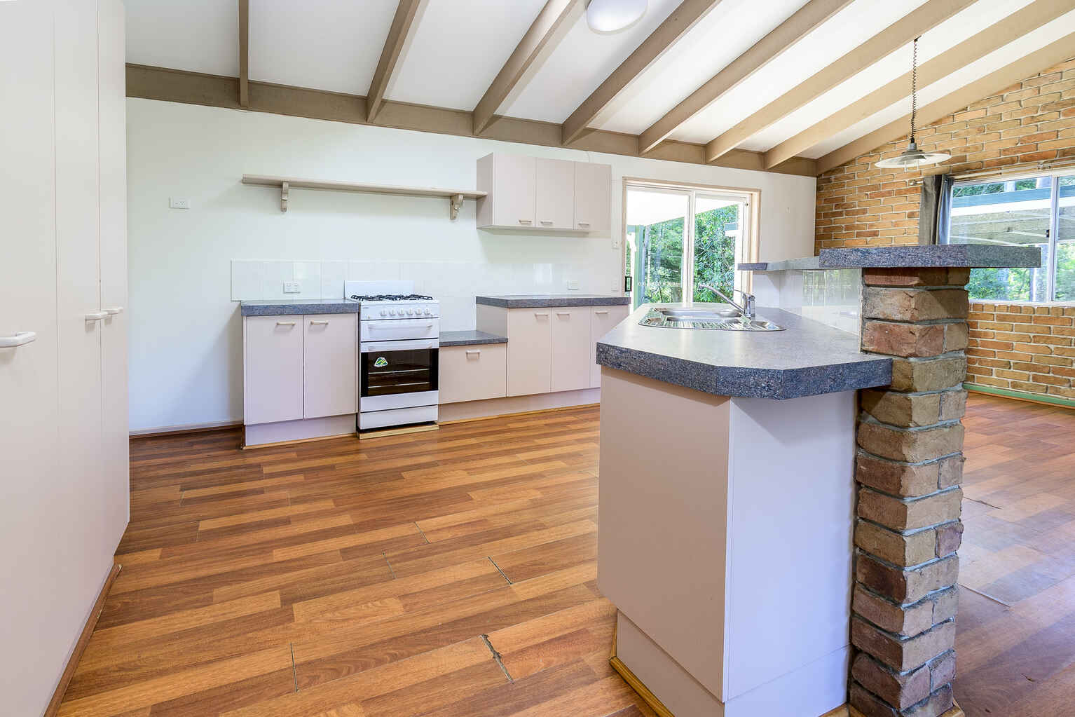 10 Harper Road Bellmere 10 Harper Road Bellmere