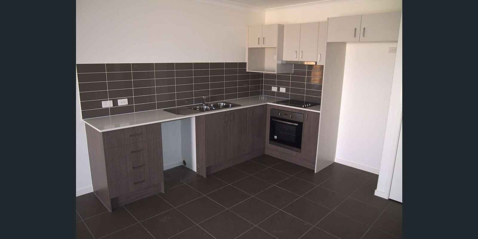 1/10 Coogera Court Morayfield
