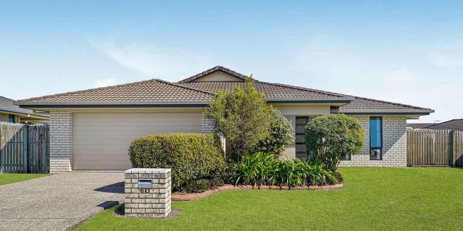 60 Coach Road West Morayfield