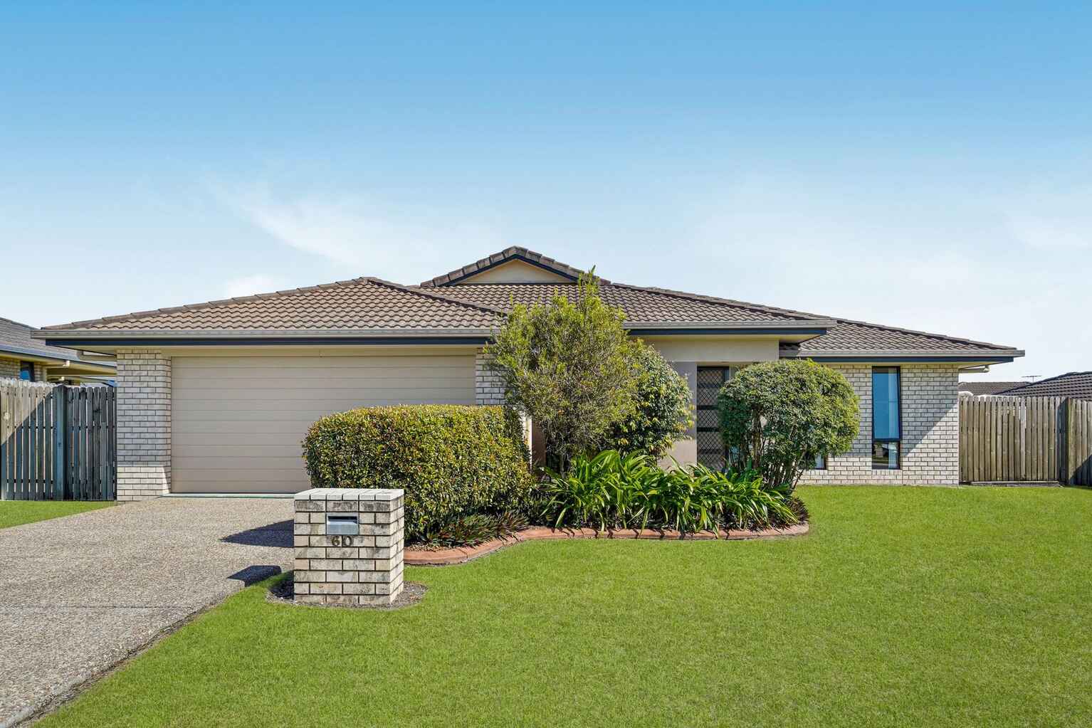 60 Coach Road West Morayfield