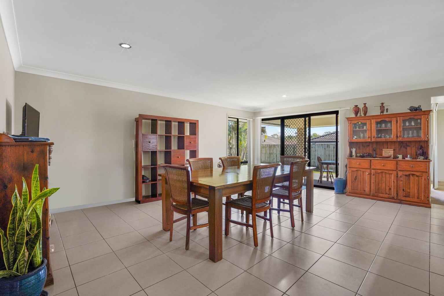 60 Coach Road West Morayfield