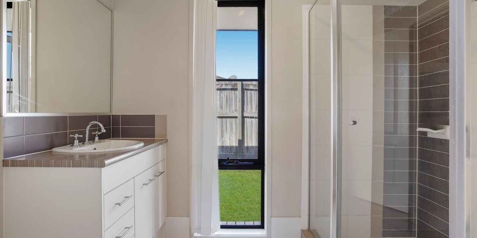 60 Coach Road West Morayfield