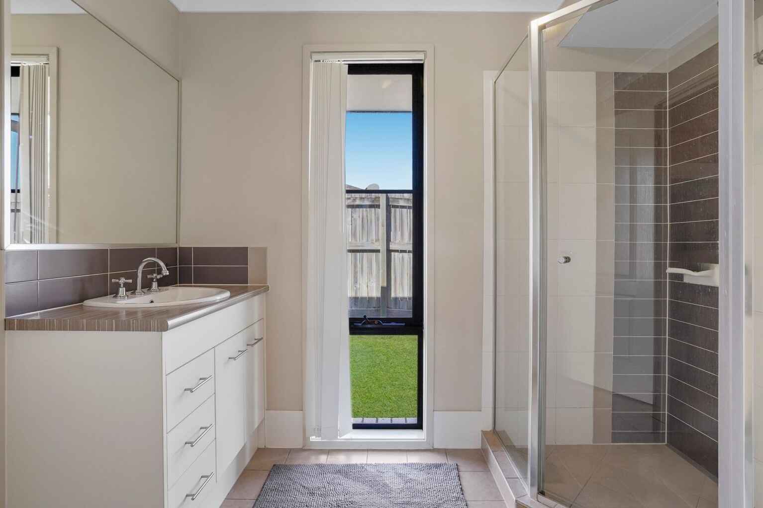 60 Coach Road West Morayfield