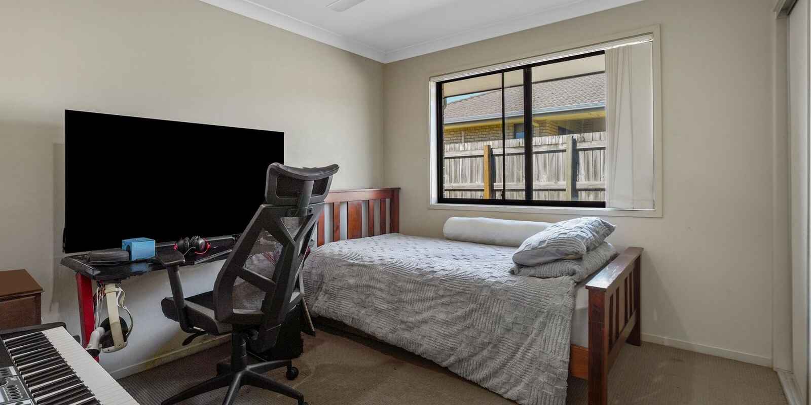 60 Coach Road West Morayfield