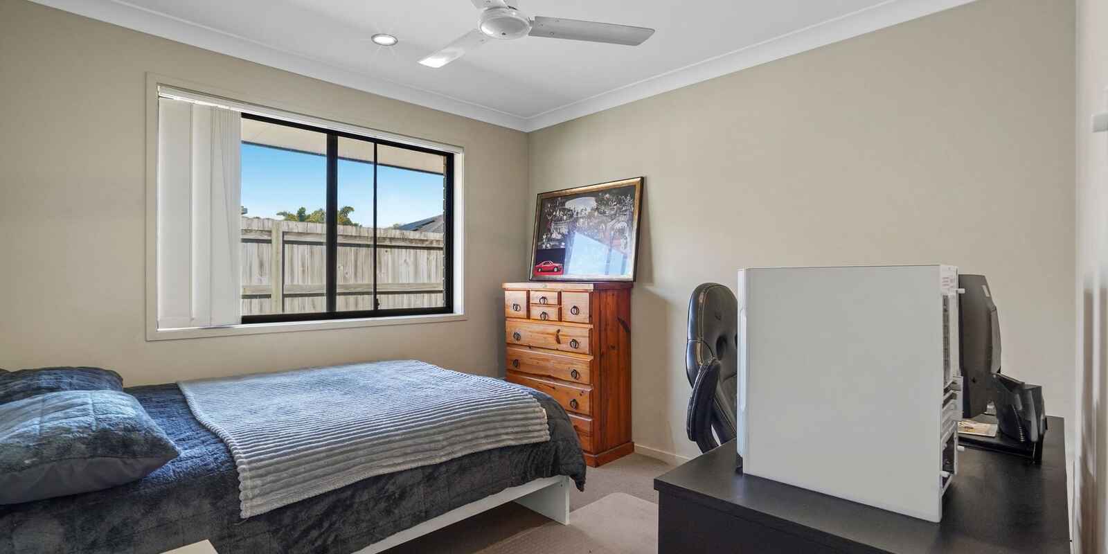 60 Coach Road West Morayfield