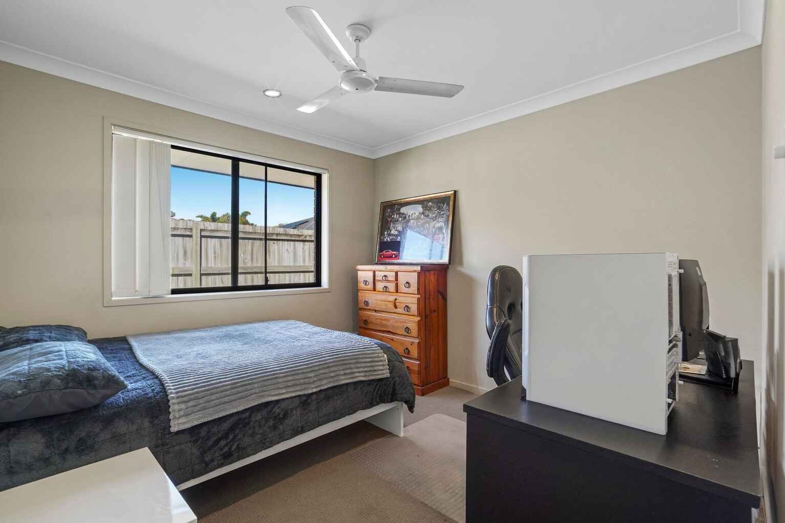 60 Coach Road West Morayfield