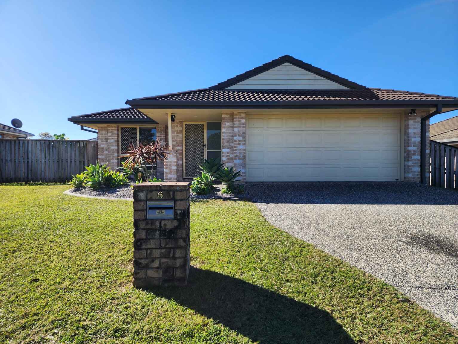 6 Bluejay Circuit Morayfield