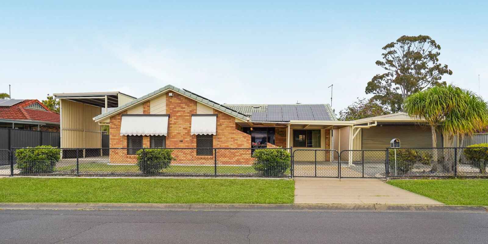 3  Riviera Court Morayfield