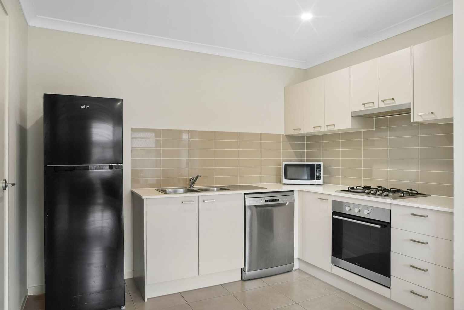 1/25 Lyndon Way Bellmere