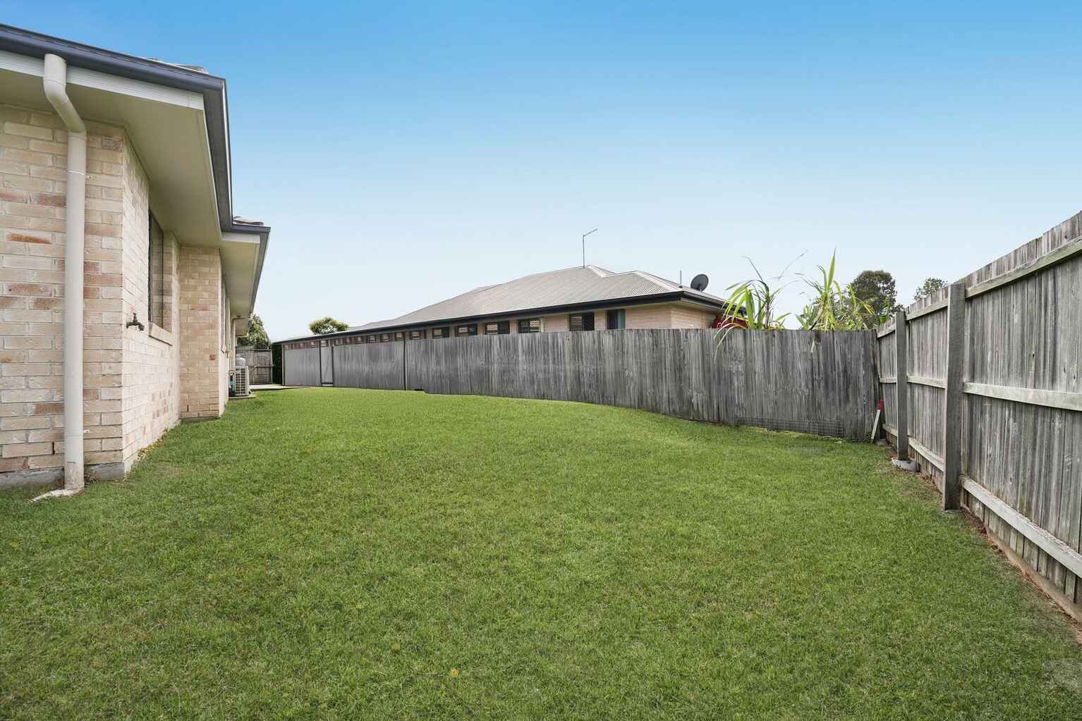1/25 Lyndon Way Bellmere