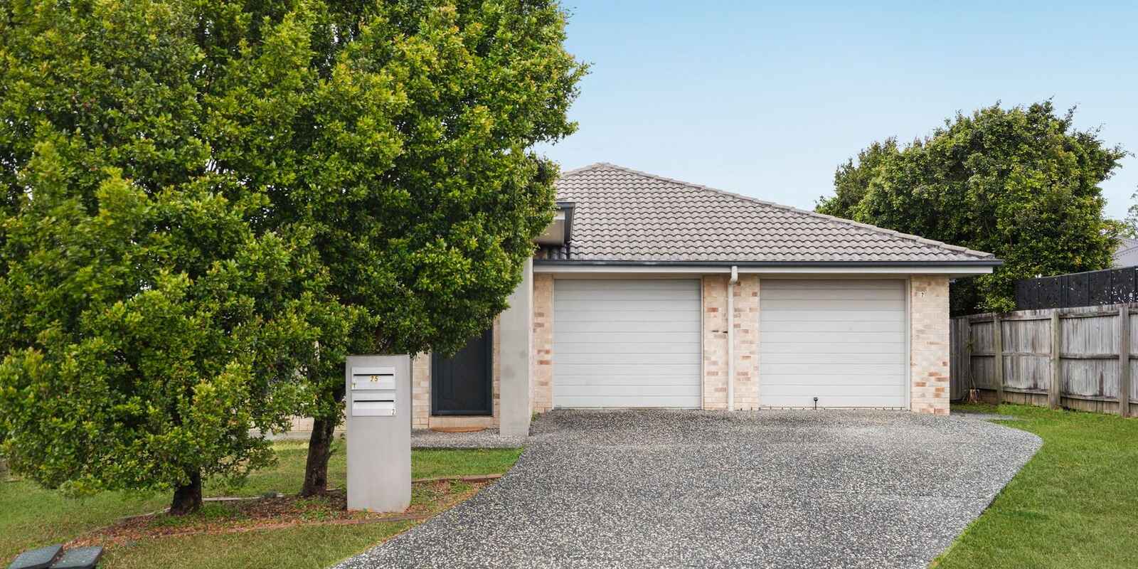 1/25 Lyndon Way Bellmere