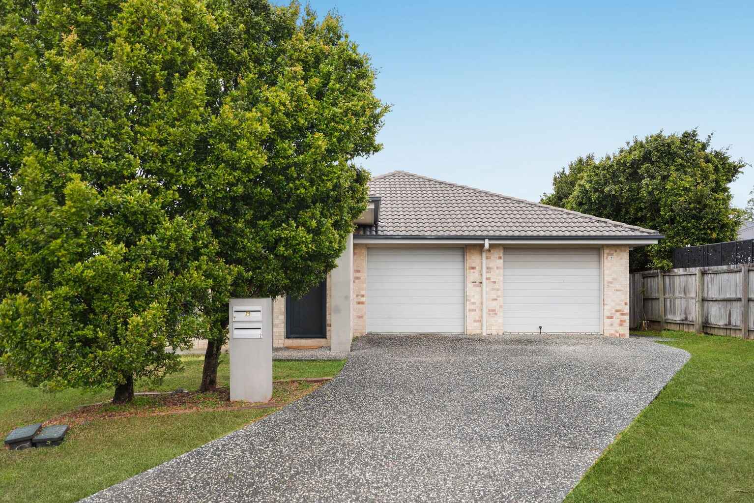 1/25 Lyndon Way Bellmere