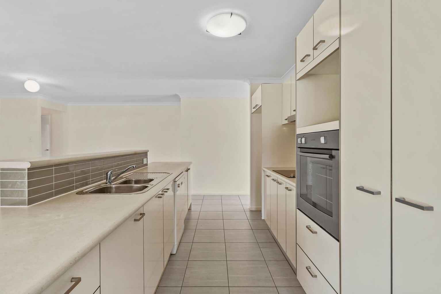 22 Piccadilly Street Bellmere