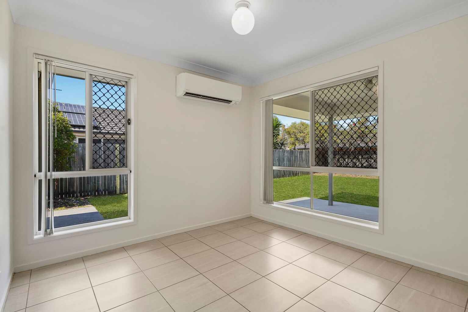 22 Piccadilly Street Bellmere