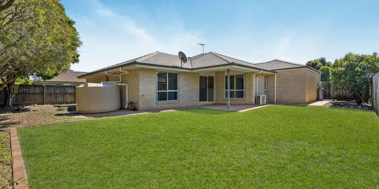 22 Piccadilly Street Bellmere