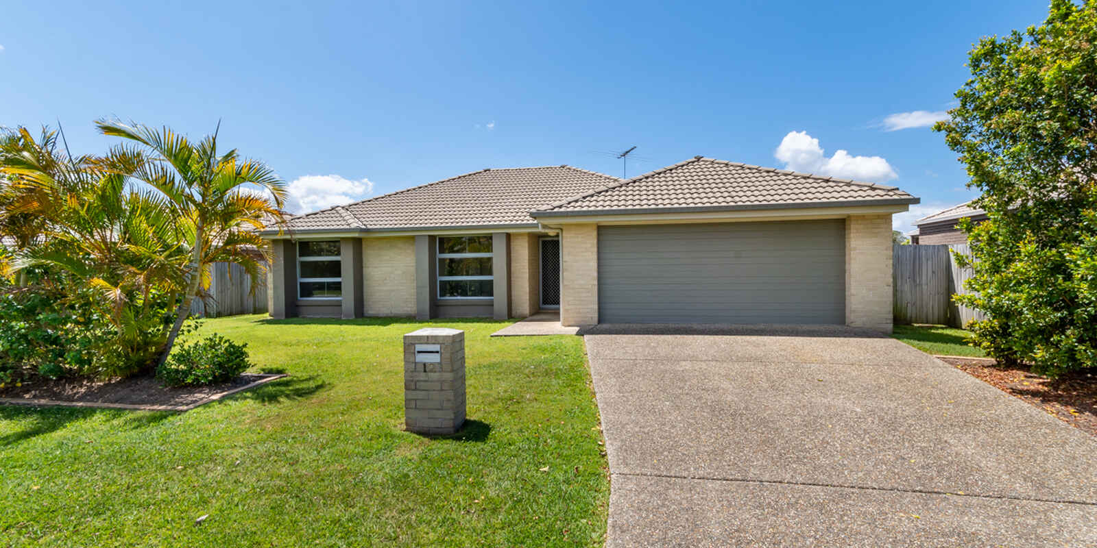12 Rivulet Place Bellmere 12 Rivulet Place Bellmere