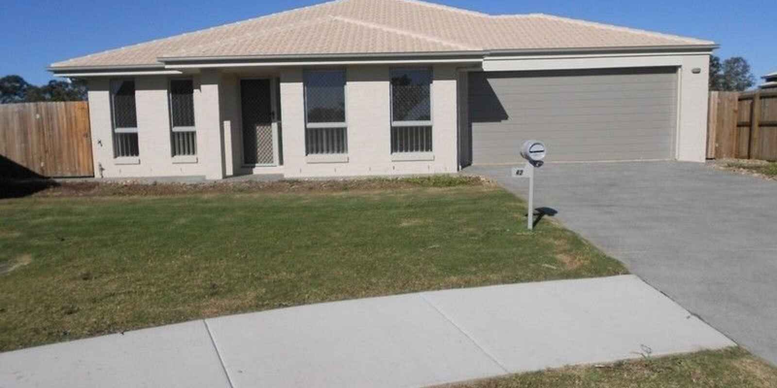 42 Piccadilly Street Bellmere