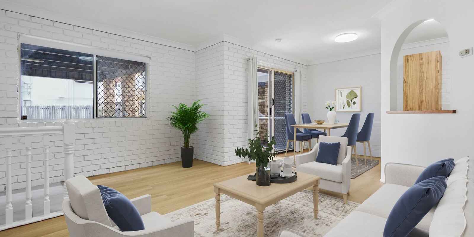 2/19 Lower King Street Caboolture