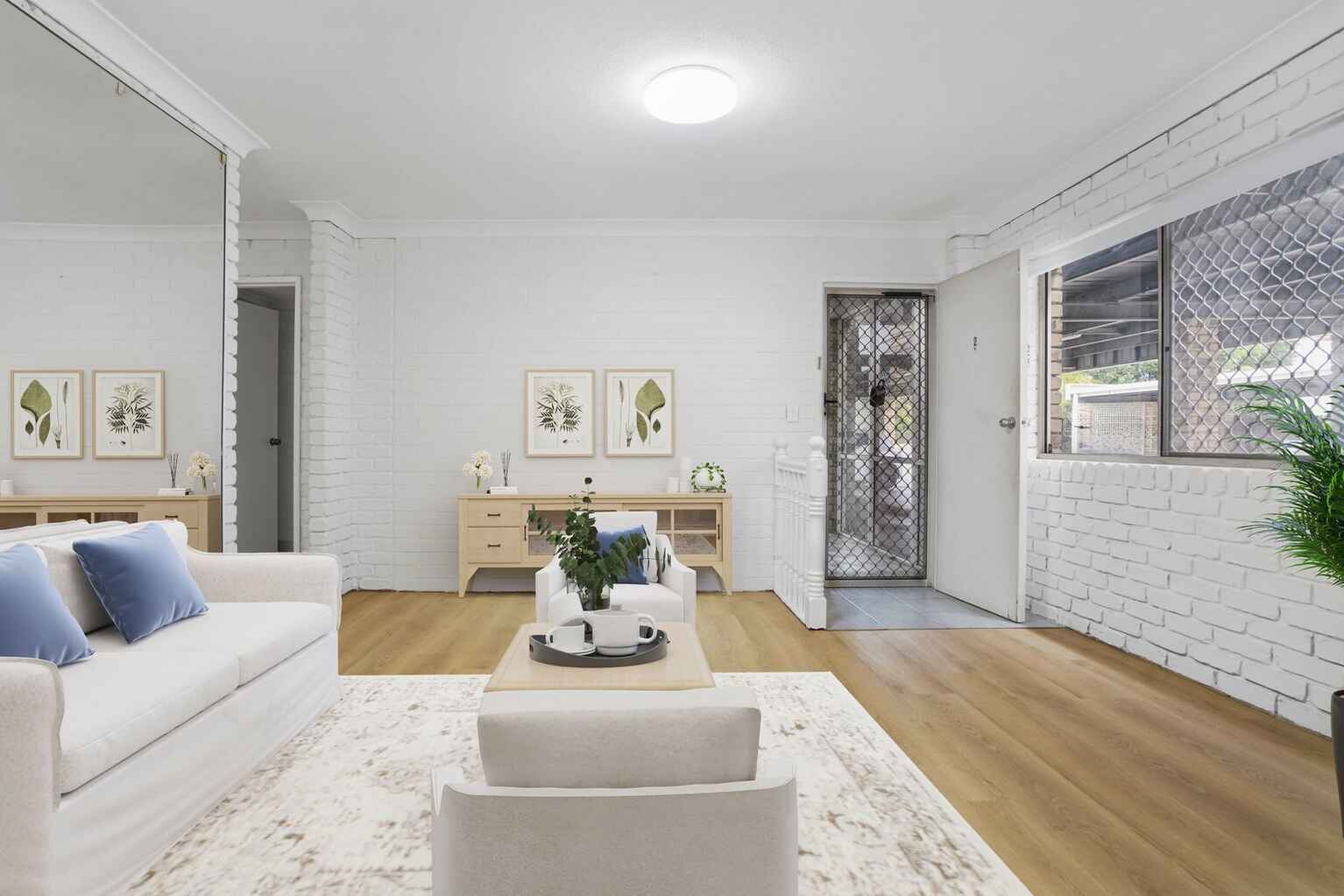 2/19 Lower King Street Caboolture