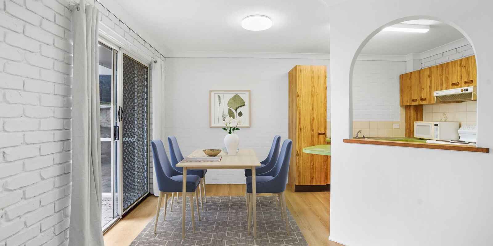 2/19 Lower King Street Caboolture