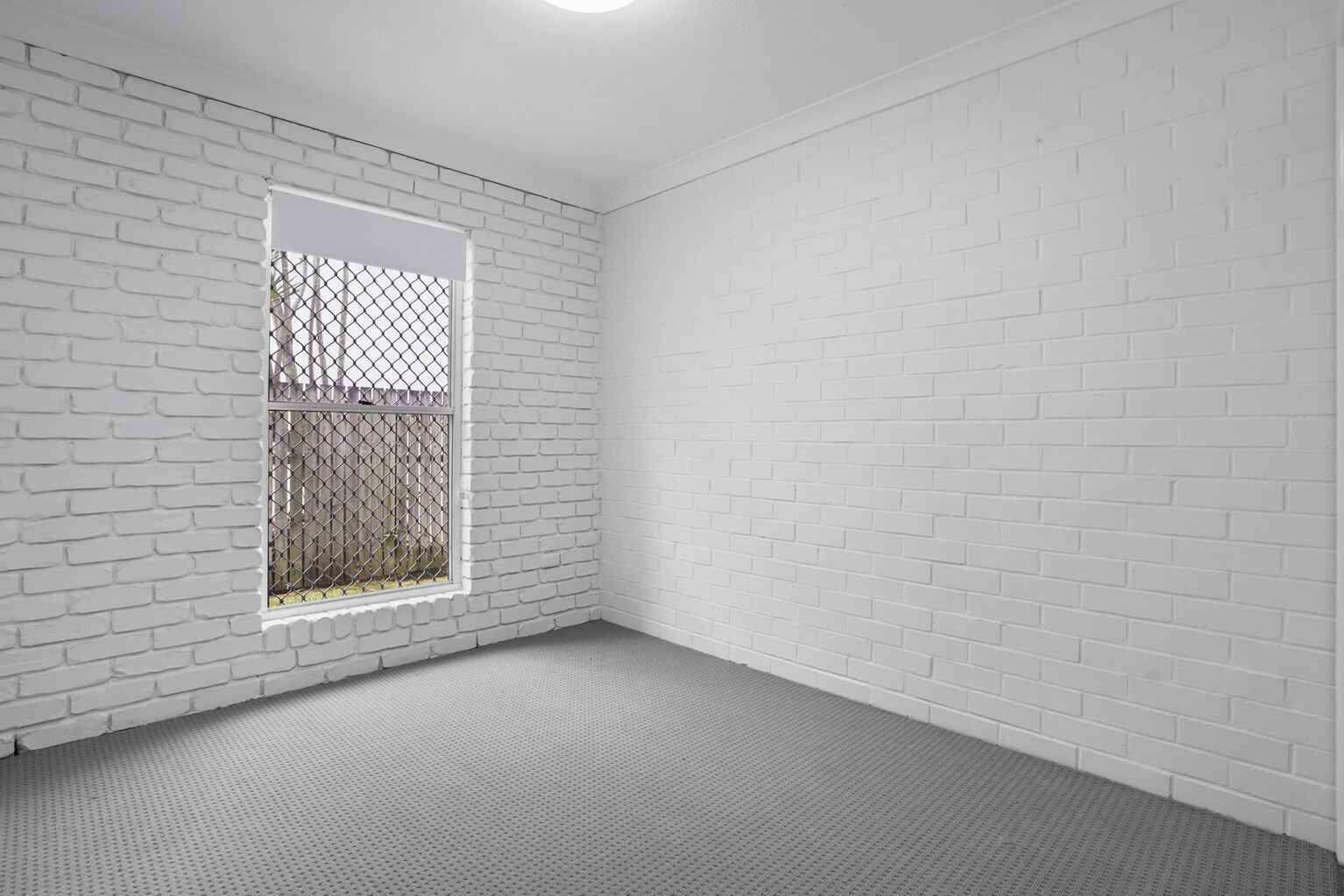 2/19 Lower King Street Caboolture