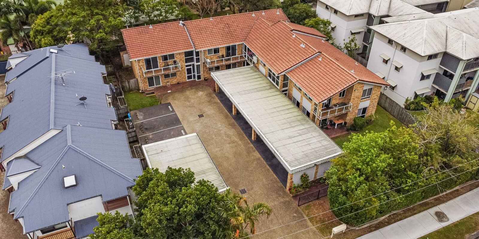 2/19 Lower King Street Caboolture