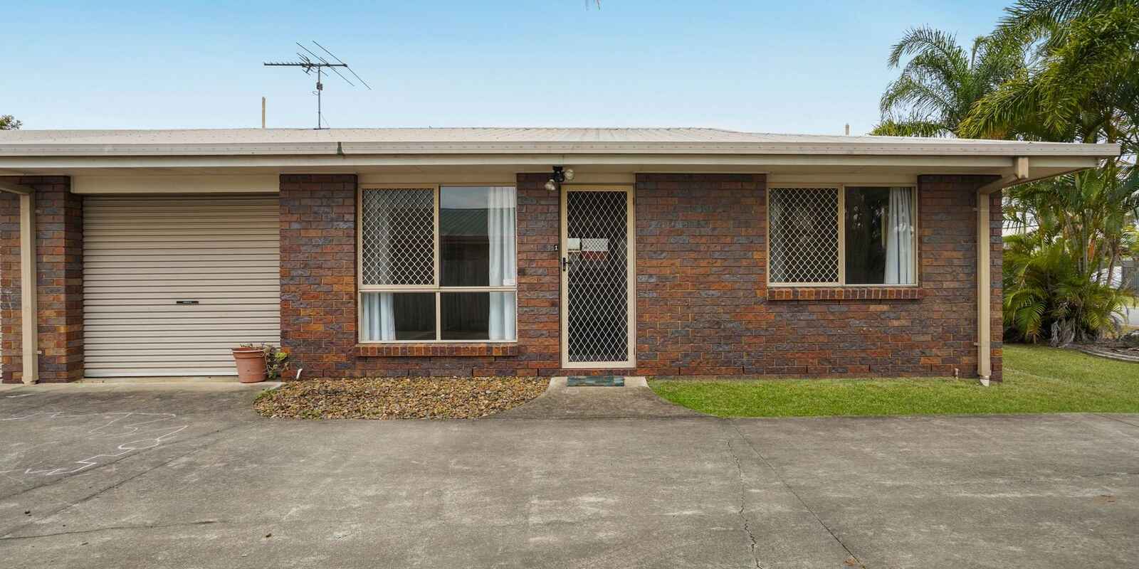 1/5 Hazelnut Drive Caboolture South
