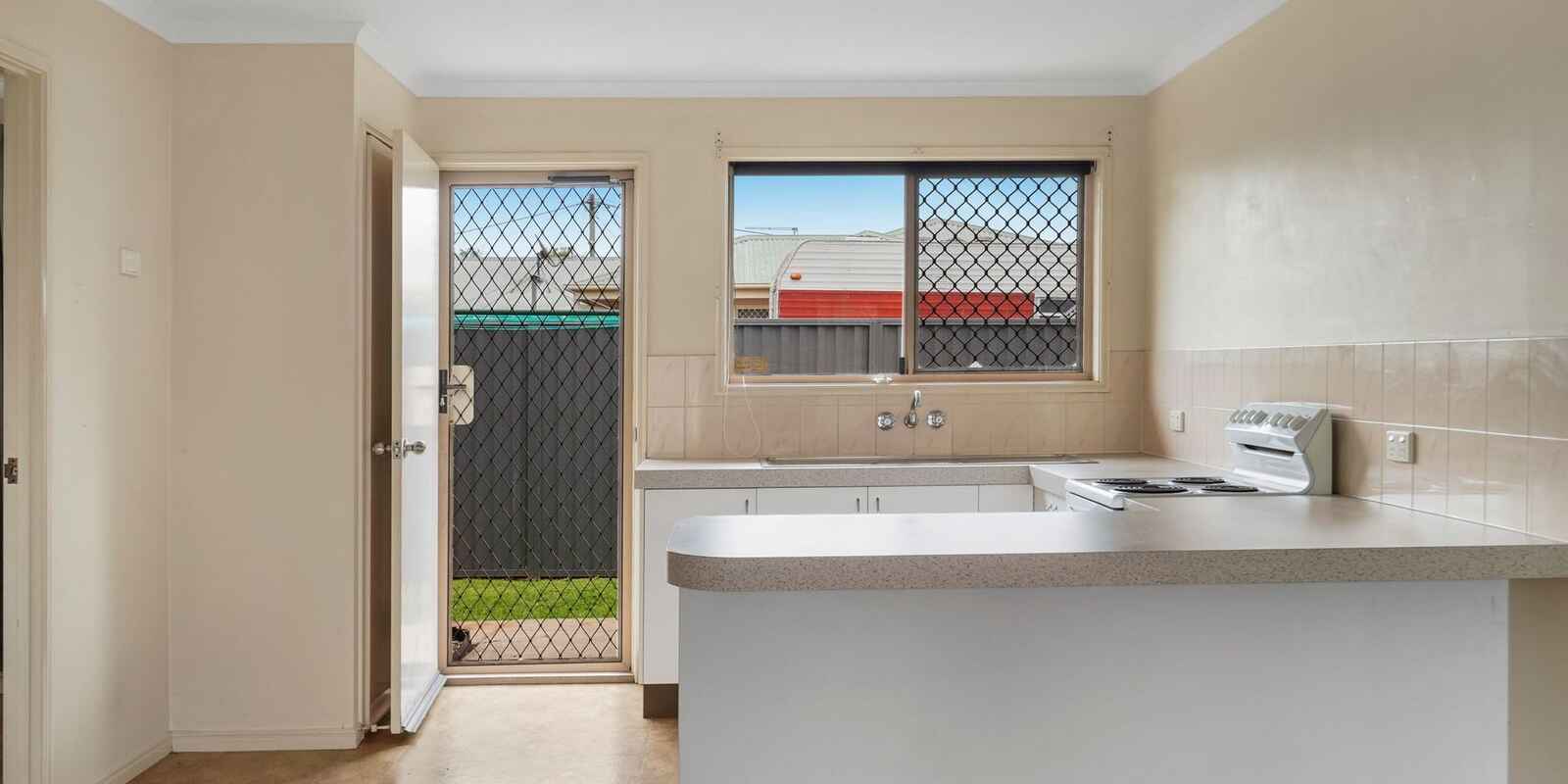 1/5 Hazelnut Drive Caboolture South