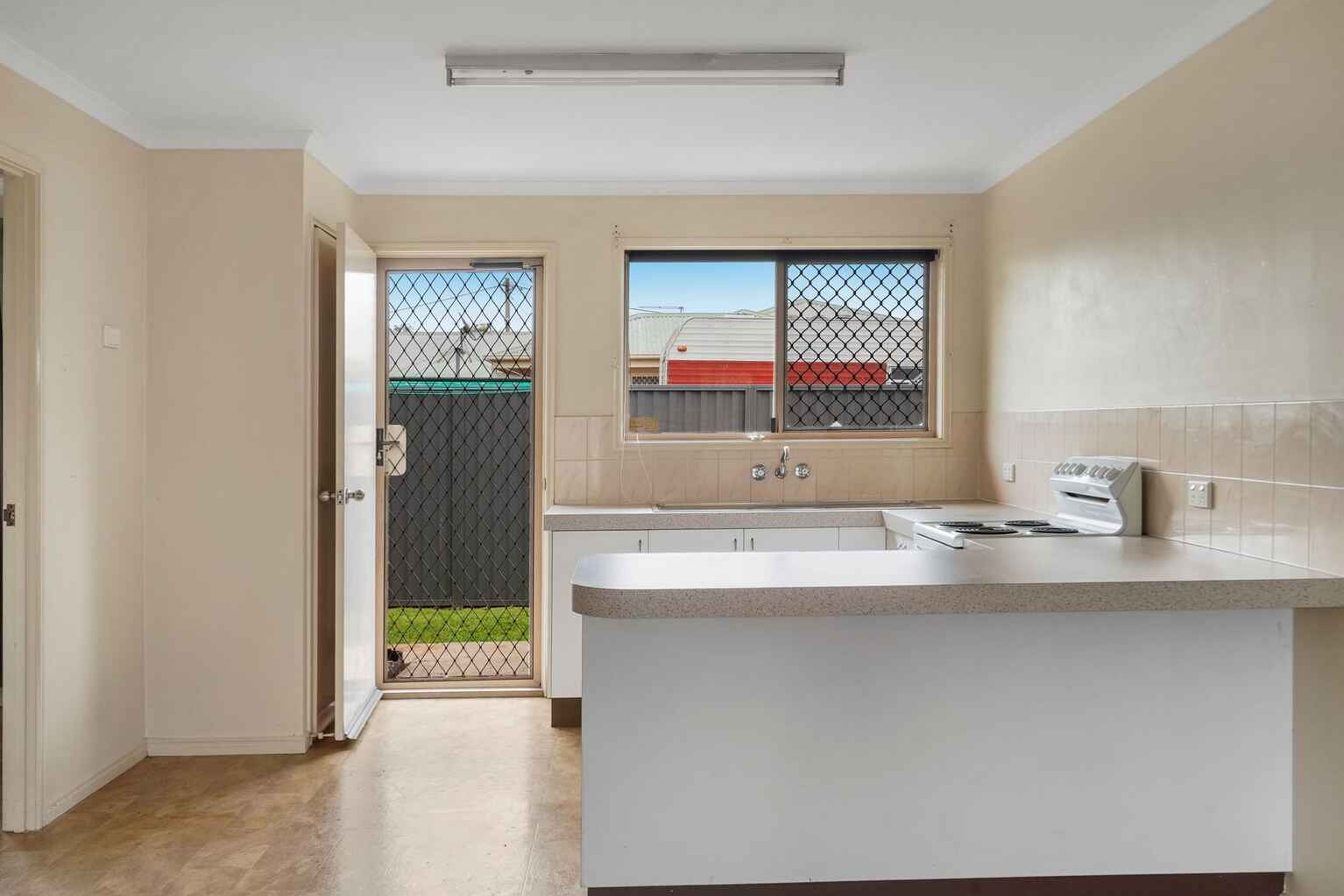 1/5 Hazelnut Drive Caboolture South
