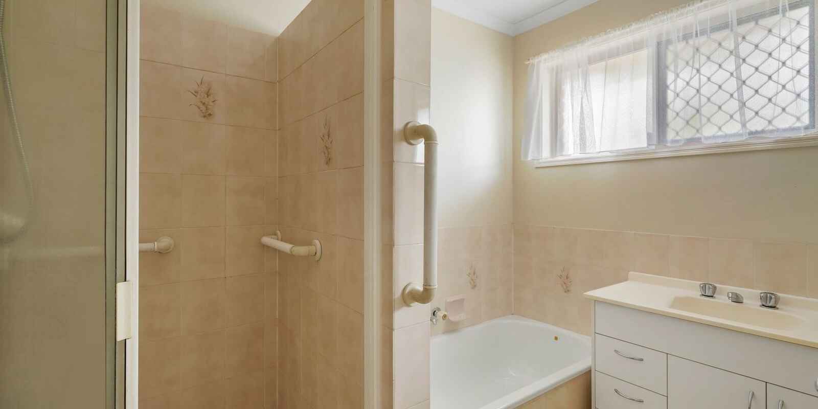 1/5 Hazelnut Drive Caboolture South
