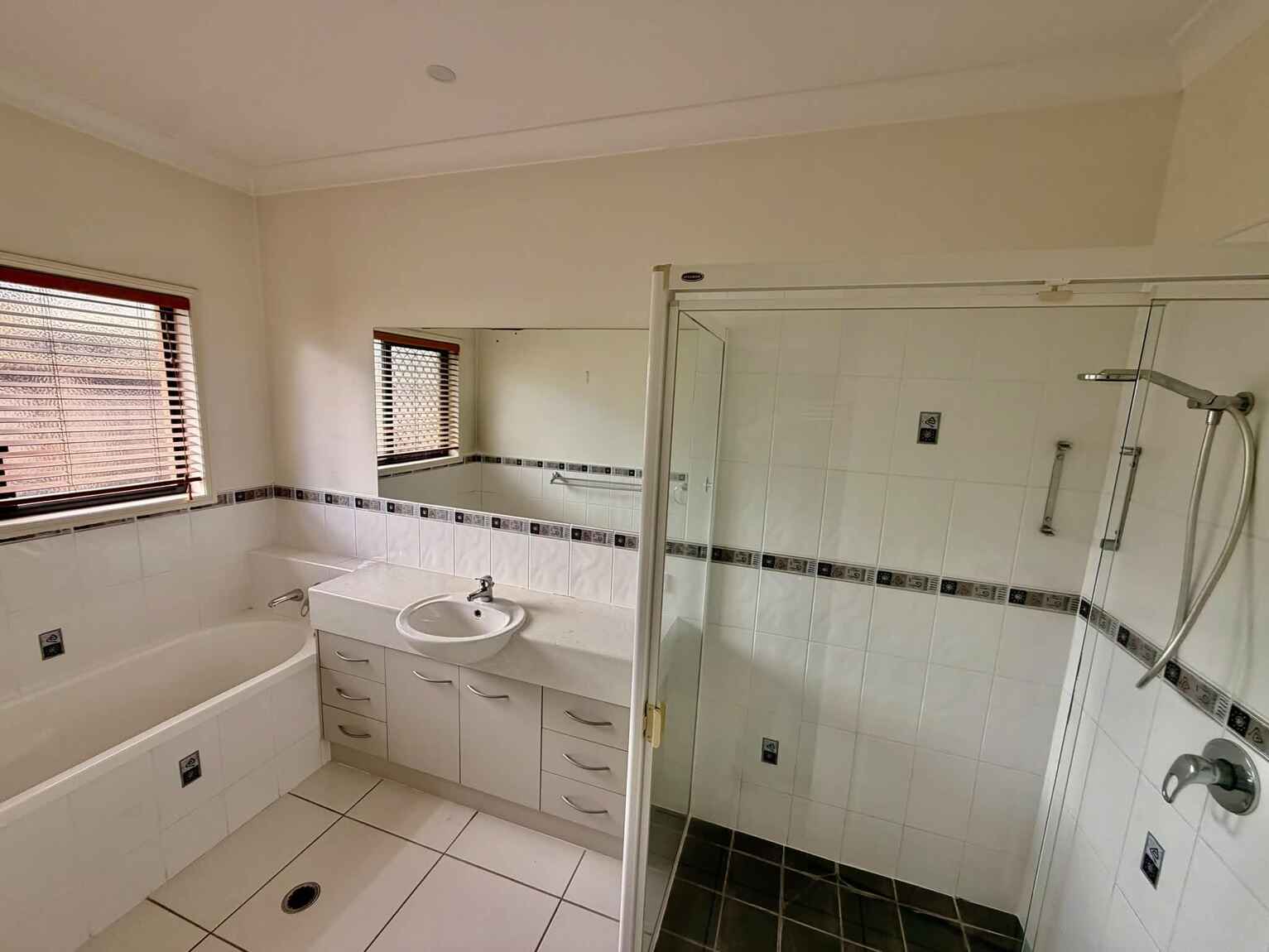 33 Fairway Court Caboolture
