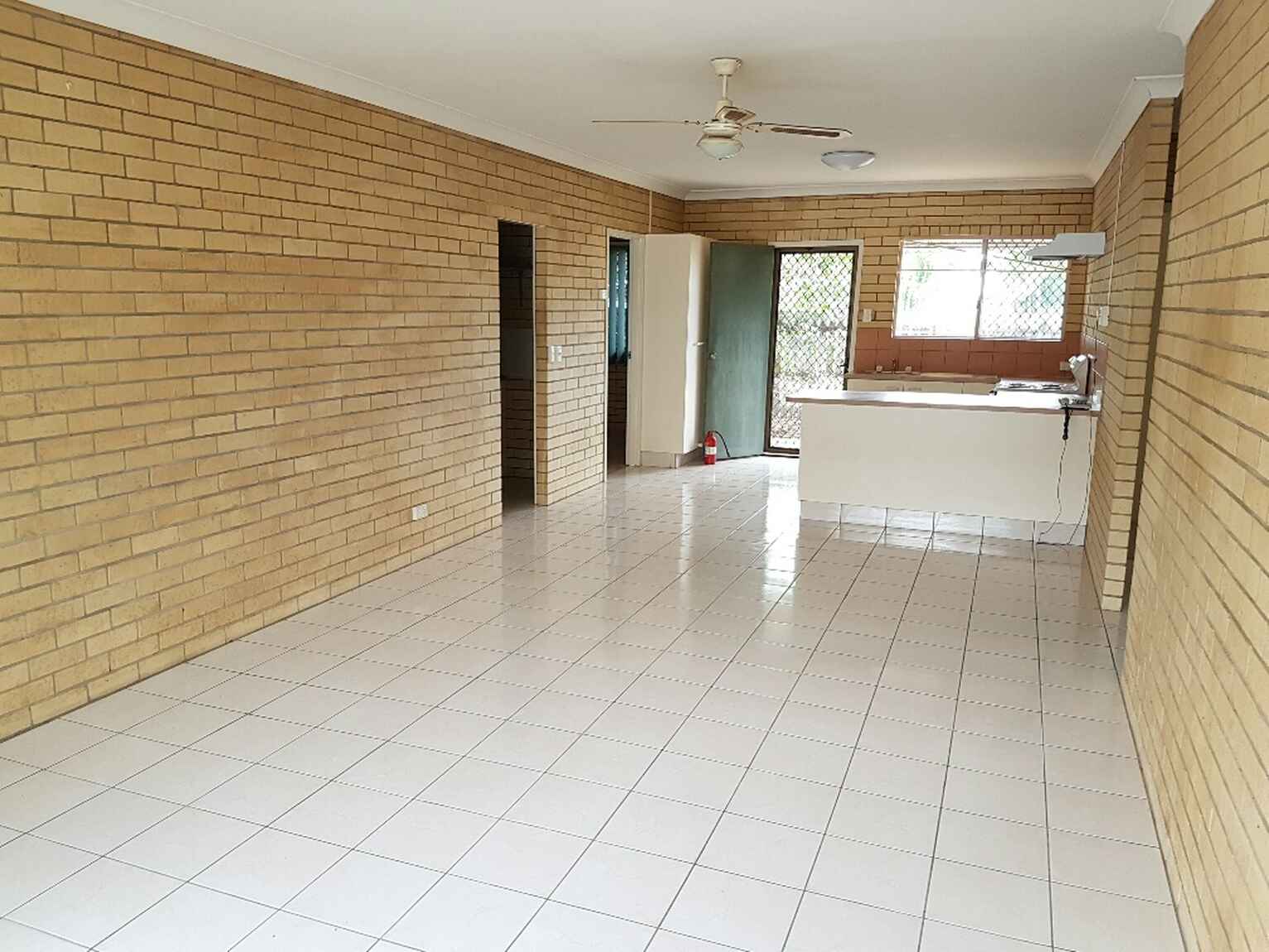 2/23 Kalunda Drive Caboolture
